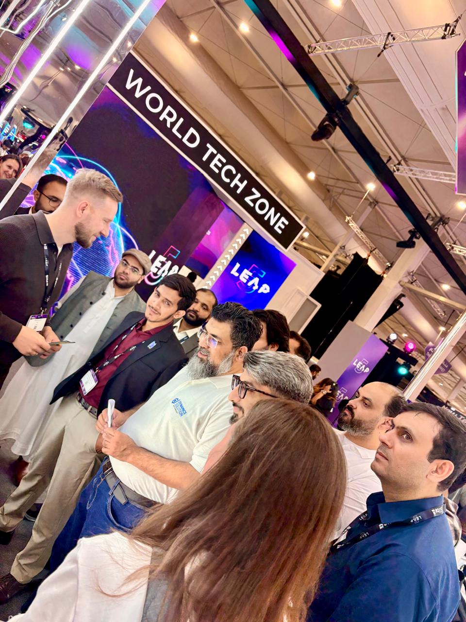 لقاءات استراتيجية مع رواد التكنولوجيا والمستثمرين في World Tech Zone